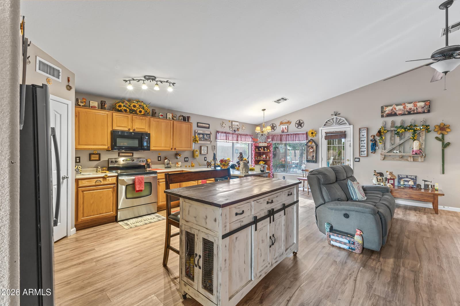 13169 W IRONWOOD Street, Surprise, AZ 85374 — photo 4 of 26