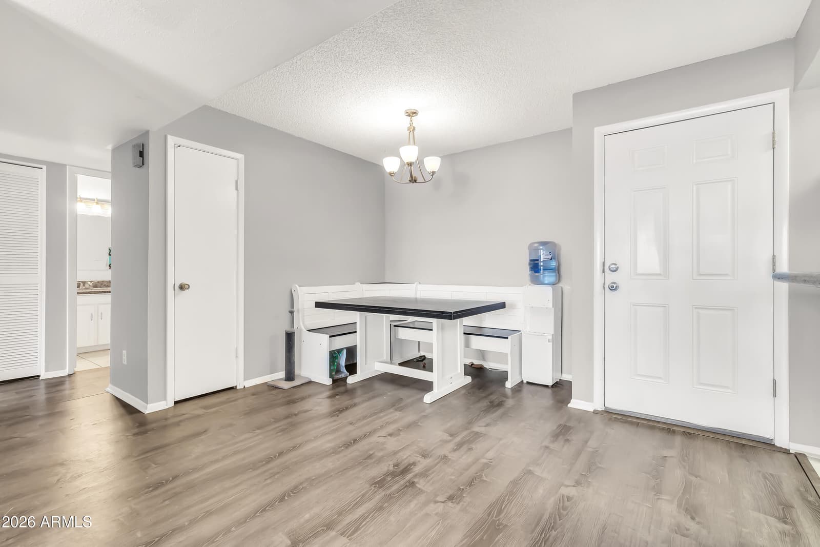 540 N MAY 3105, Mesa, AZ 85201 — photo 3 of 32