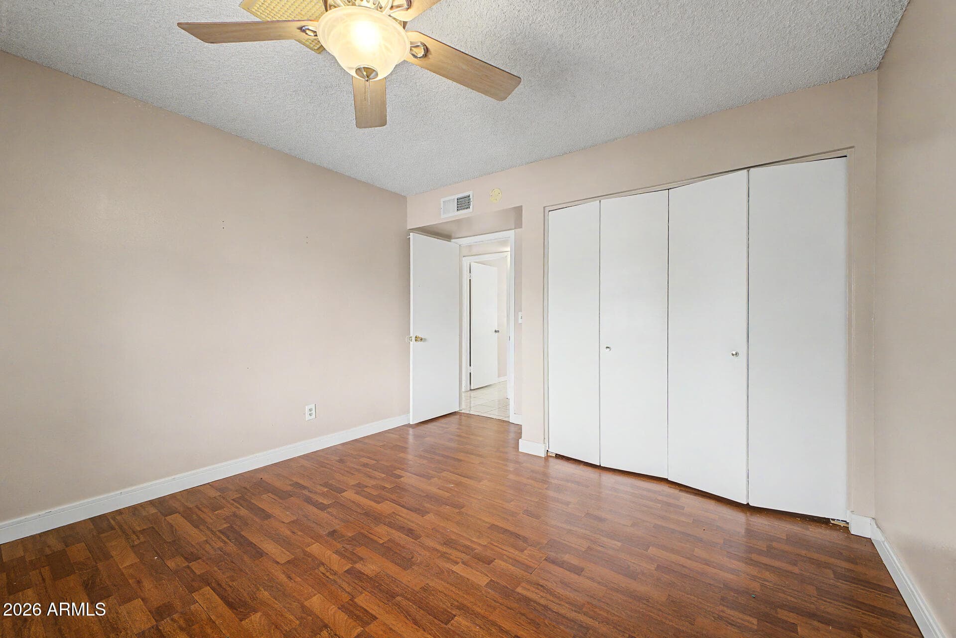 3048 W ACOMA Drive, Phoenix, AZ 85053 — photo 11 of 24