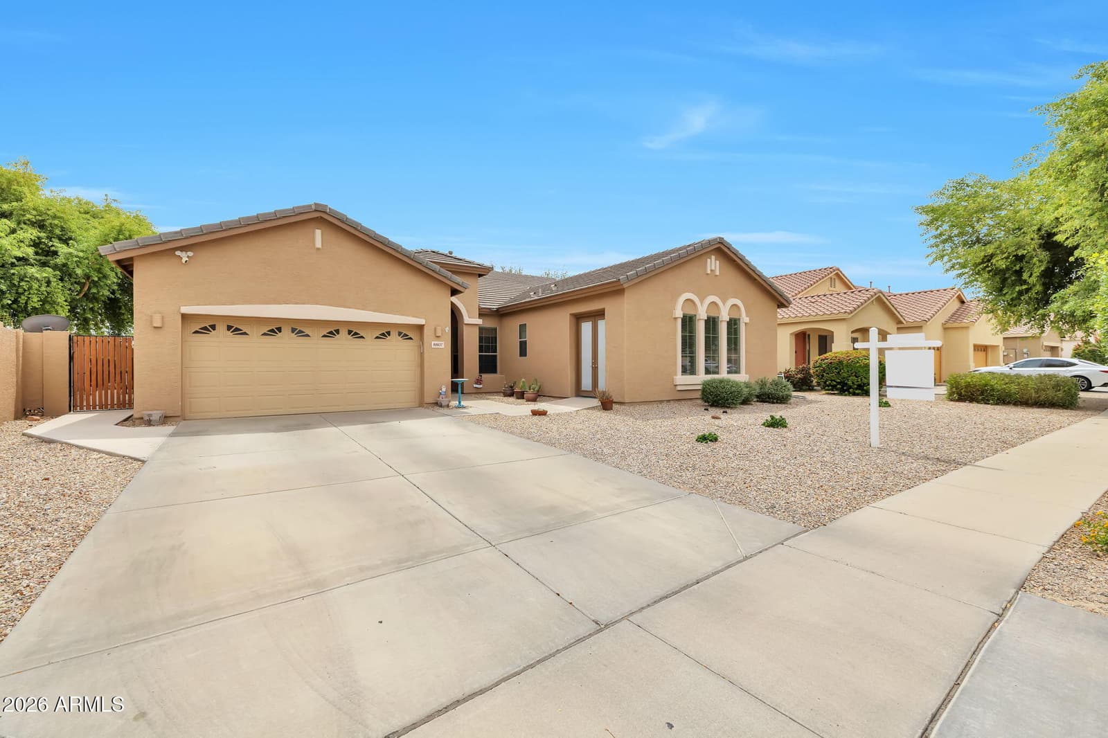 8807 W CAROLE Lane, Glendale, AZ 85305 — photo 8 of 31