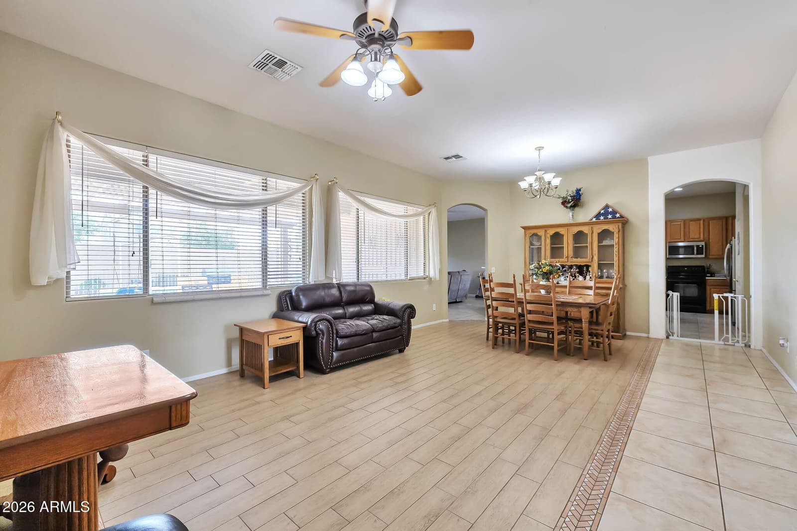 8807 W CAROLE Lane, Glendale, AZ 85305 — photo 5 of 31