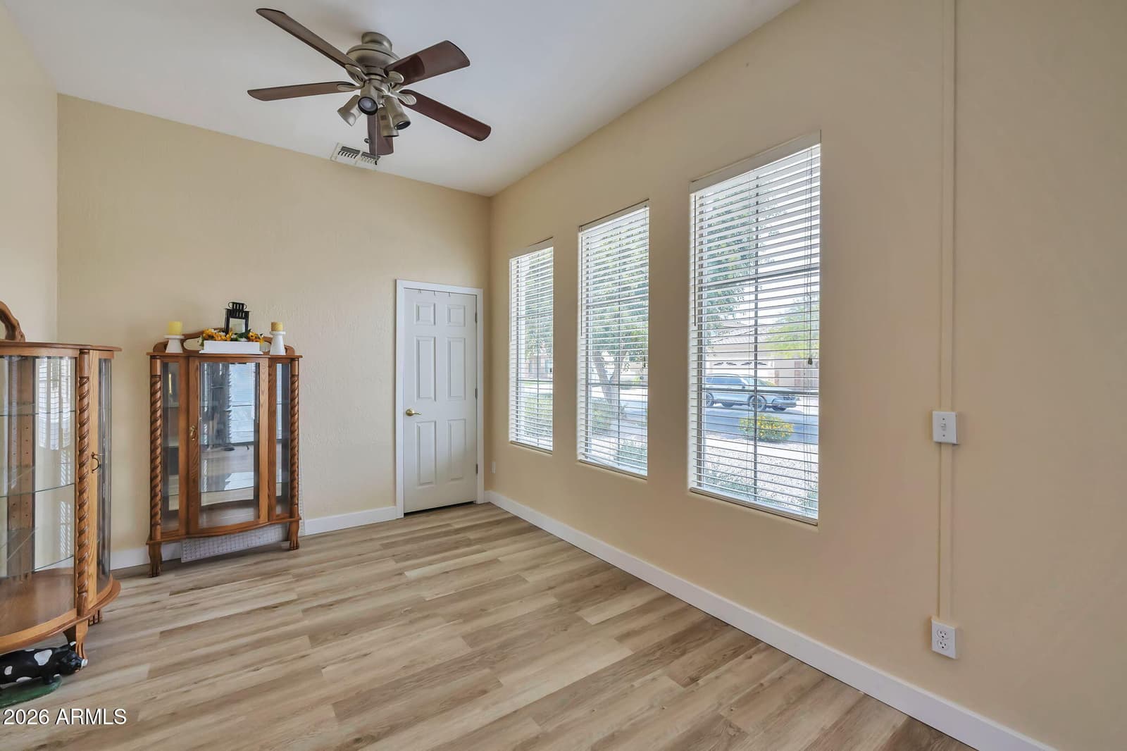 8807 W CAROLE Lane, Glendale, AZ 85305 — photo 26 of 31