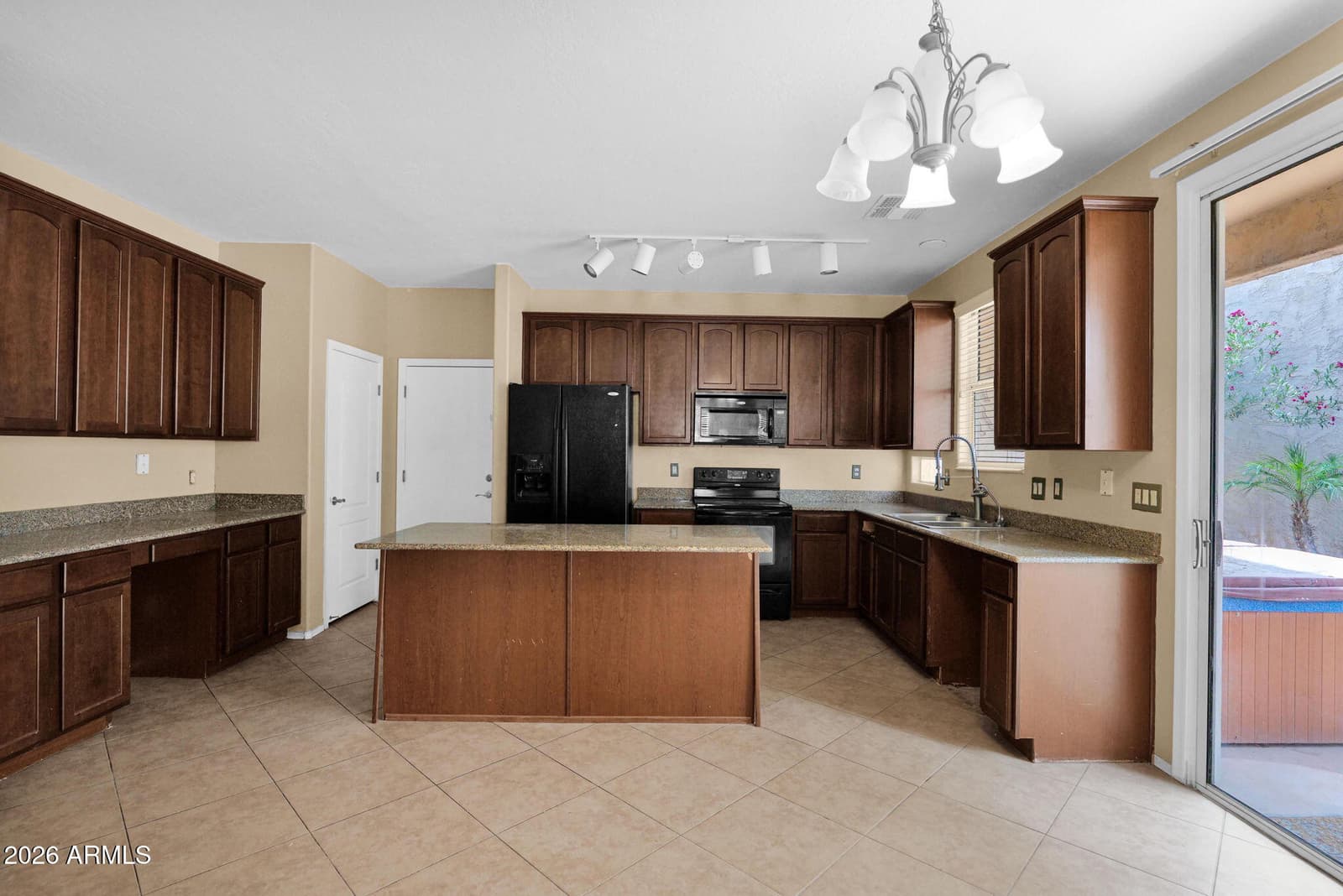 4321 E MILKY Way, Gilbert, AZ 85295 — photo 14 of 23