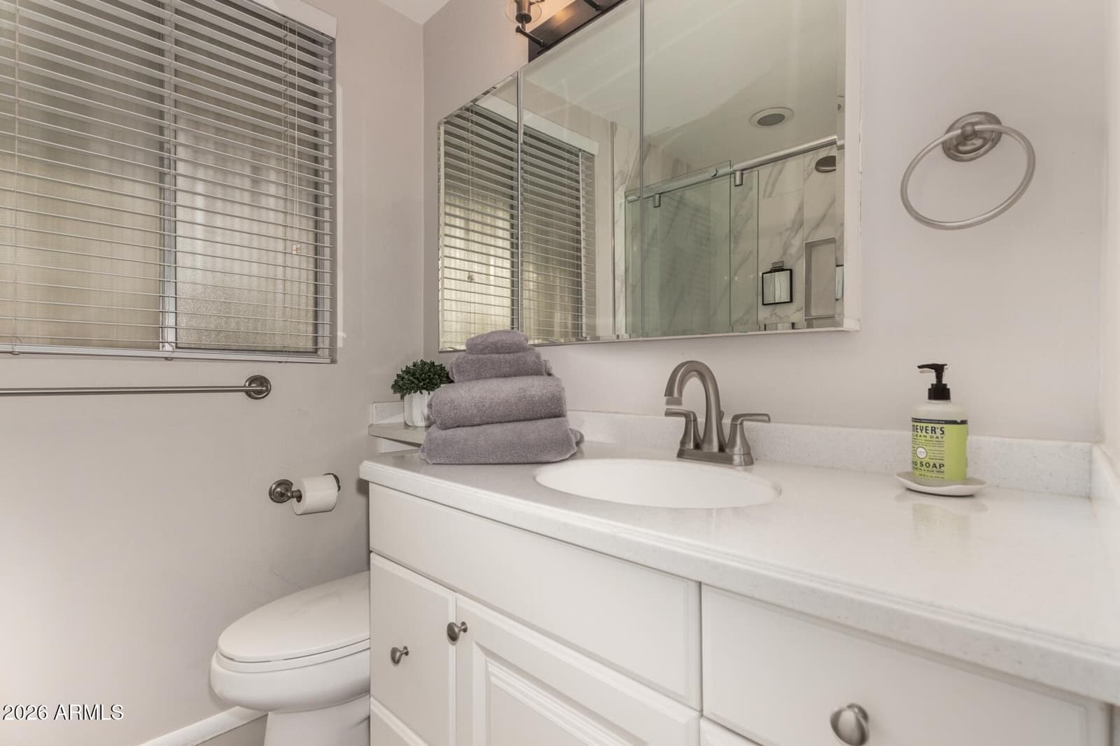 3270 E CAMELBACK Road 213, Phoenix, AZ 85018 — photo 18 of 41