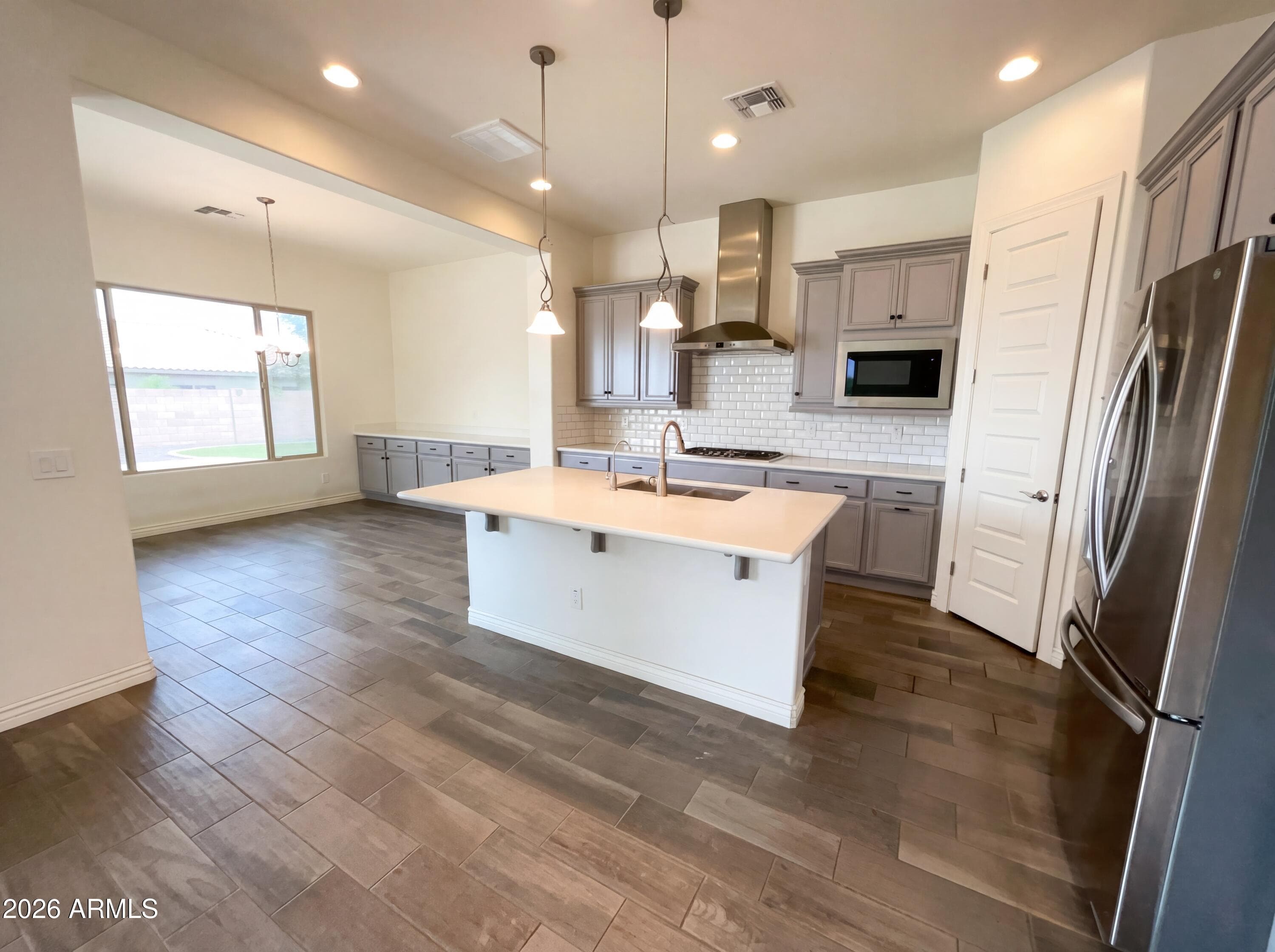 2312 E SUSAN Drive, Gilbert, AZ 85298 — photo 7 of 29