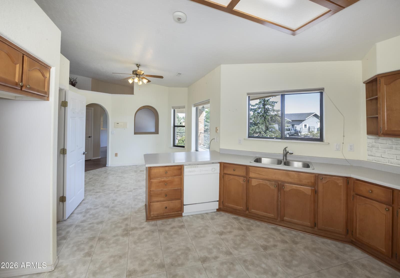 4212 N CYPRESS Circle, Prescott Valley, AZ 86314 — photo 11 of 38