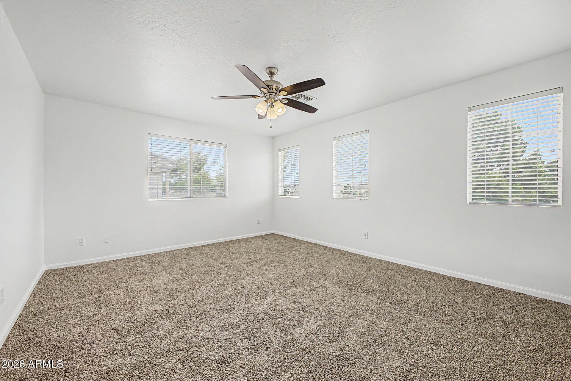 3816 S 53RD Drive, Phoenix, AZ 85043 — photo 5 of 42