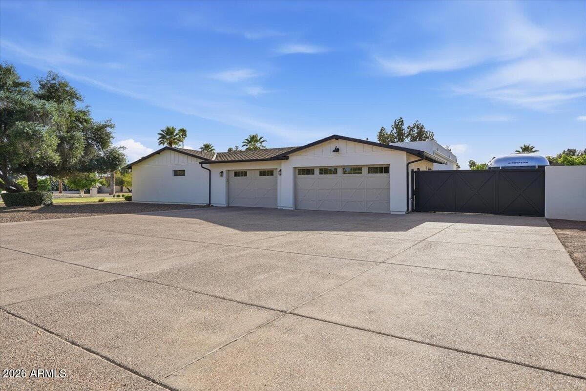 180 E BIRD Lane, Litchfield Park, AZ 85340 — photo 9 of 89