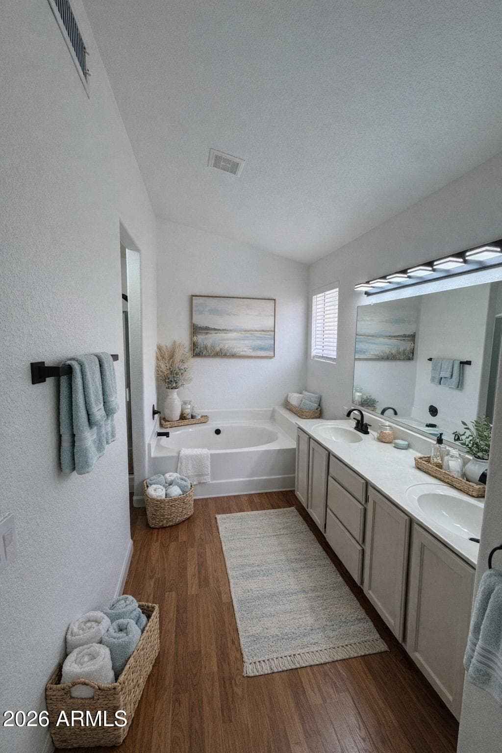 10525 W RUNION Drive, Peoria, AZ 85382 — photo 6 of 17