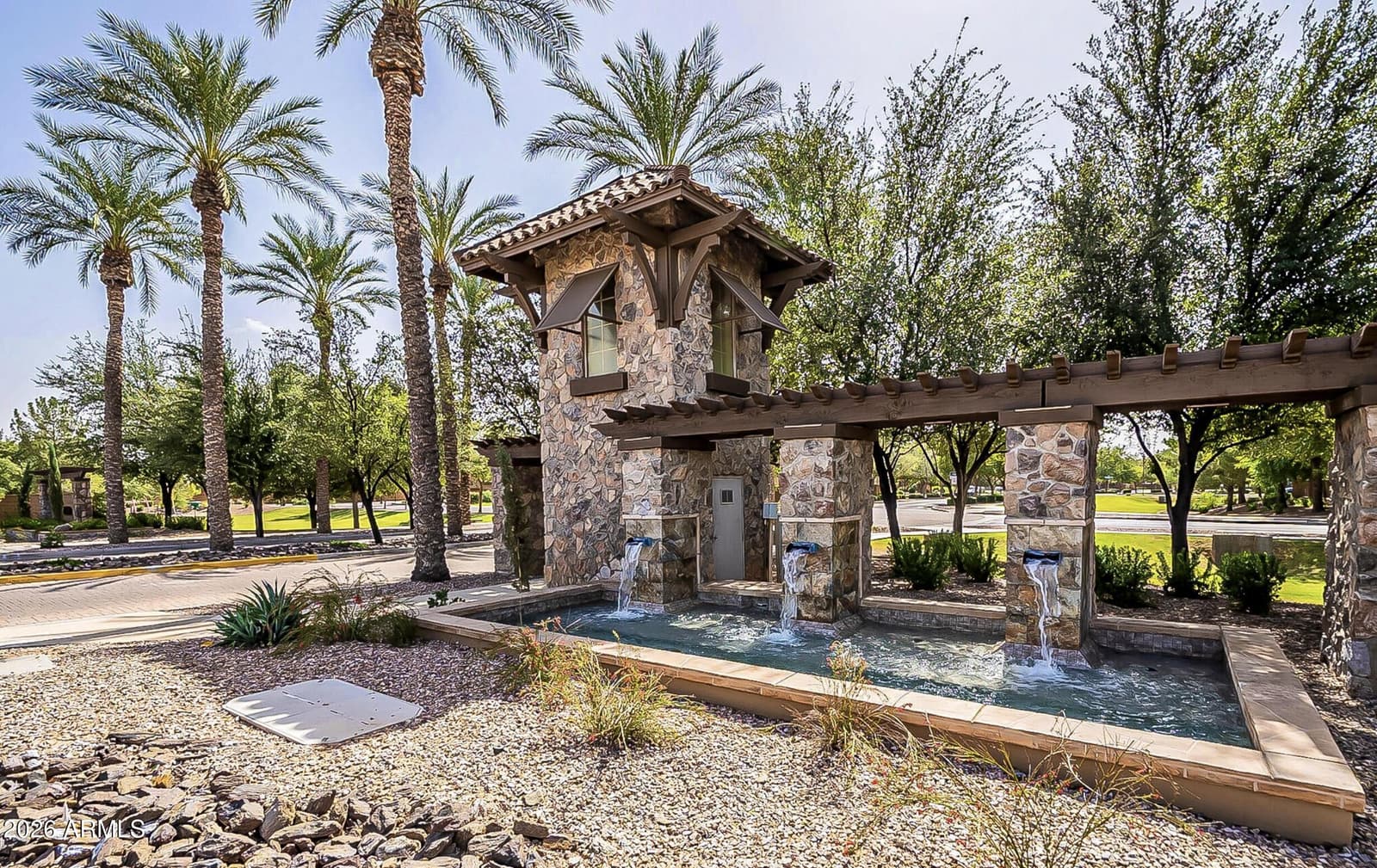 528 S SUNRISE Drive, Gilbert, AZ 85233 — photo 29 of 39