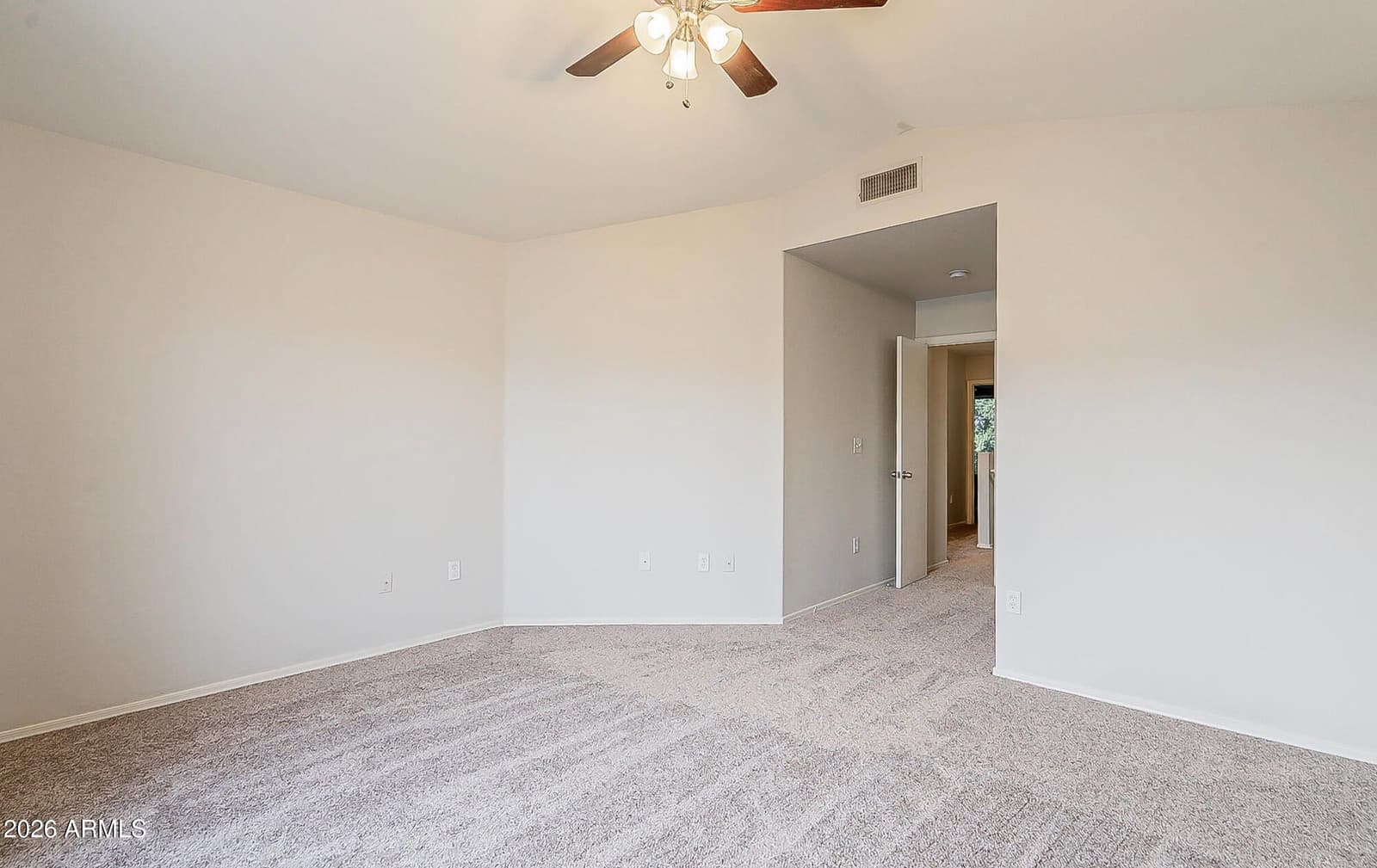 528 S SUNRISE Drive, Gilbert, AZ 85233 — photo 19 of 39