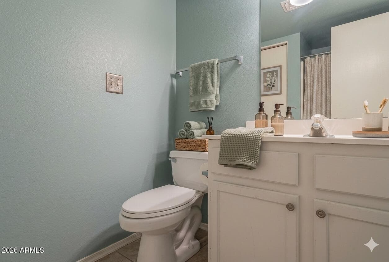 528 S SUNRISE Drive, Gilbert, AZ 85233 — photo 18 of 39
