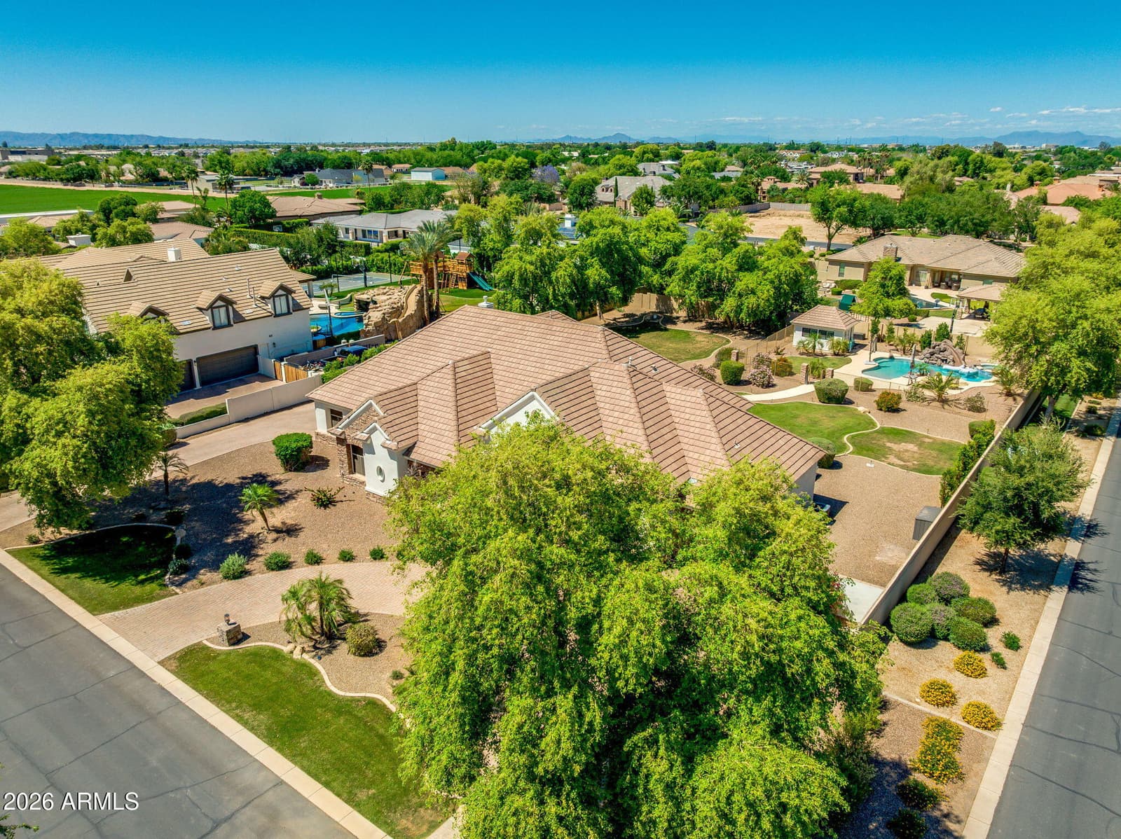 2082 E SANOQUE Boulevard, Gilbert, AZ 85298 — photo 71 of 80