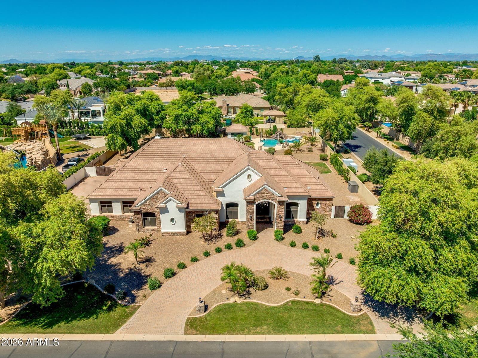 2082 E SANOQUE Boulevard, Gilbert, AZ 85298 — photo 72 of 80