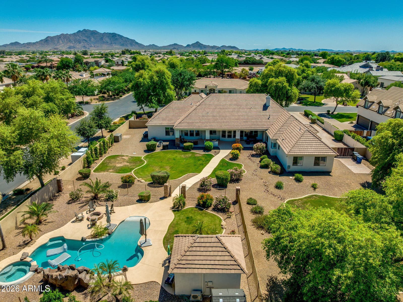 2082 E SANOQUE Boulevard, Gilbert, AZ 85298 — photo 75 of 80