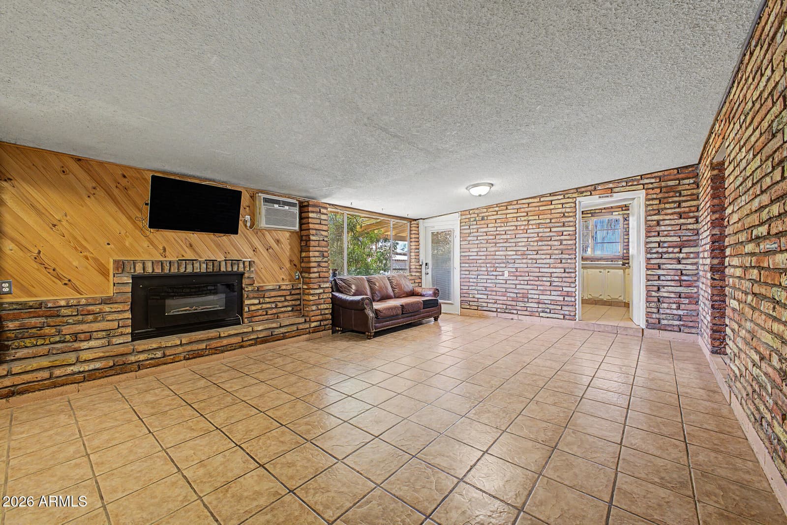 6526 E Holly Drive, Mesa, AZ 85215 — photo 10 of 33