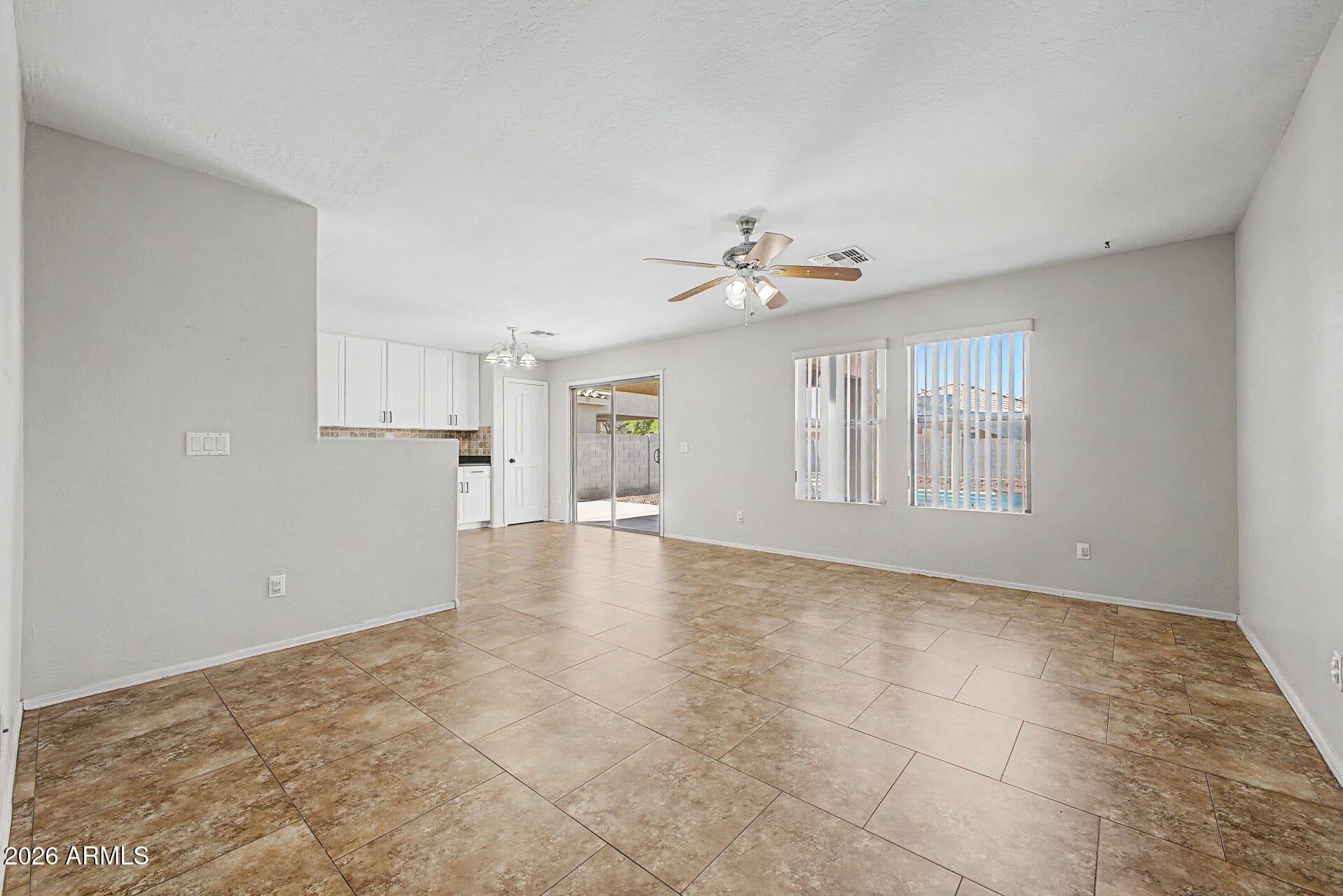 656 W BARRUS Street, Casa Grande, AZ 85122 — photo 13 of 38