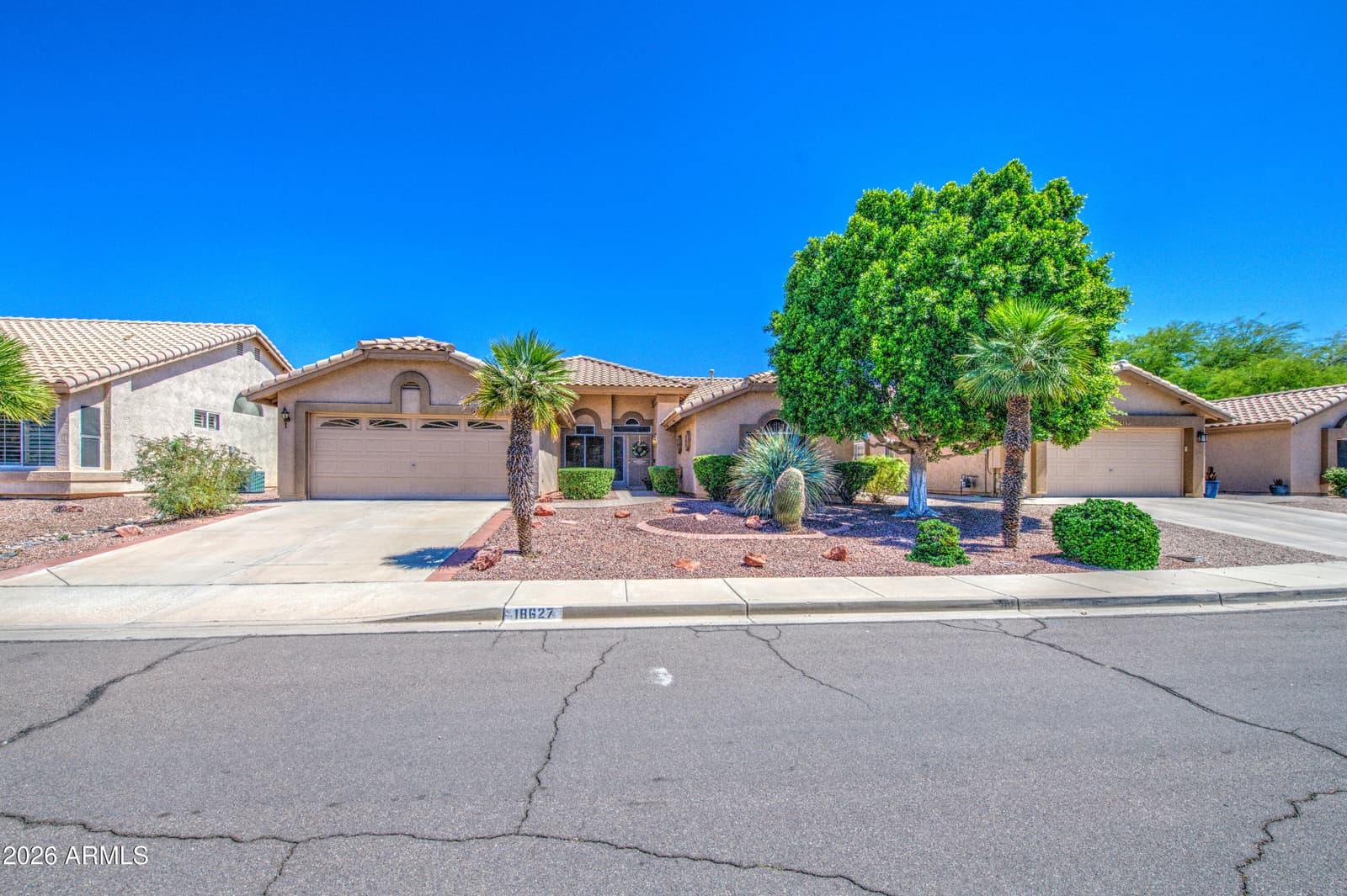 18627 N 84TH Drive, Peoria, AZ 85382 — photo 4 of 49