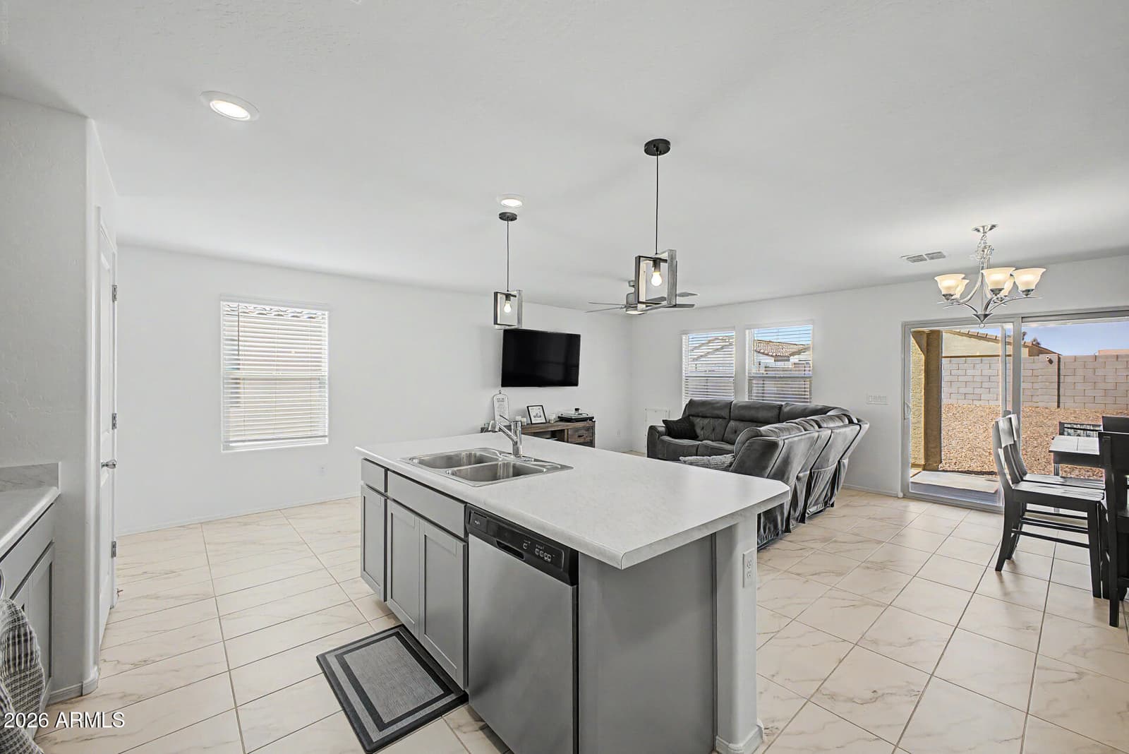1556 W CENTRAL Avenue, Coolidge, AZ 85128 — photo 13 of 29