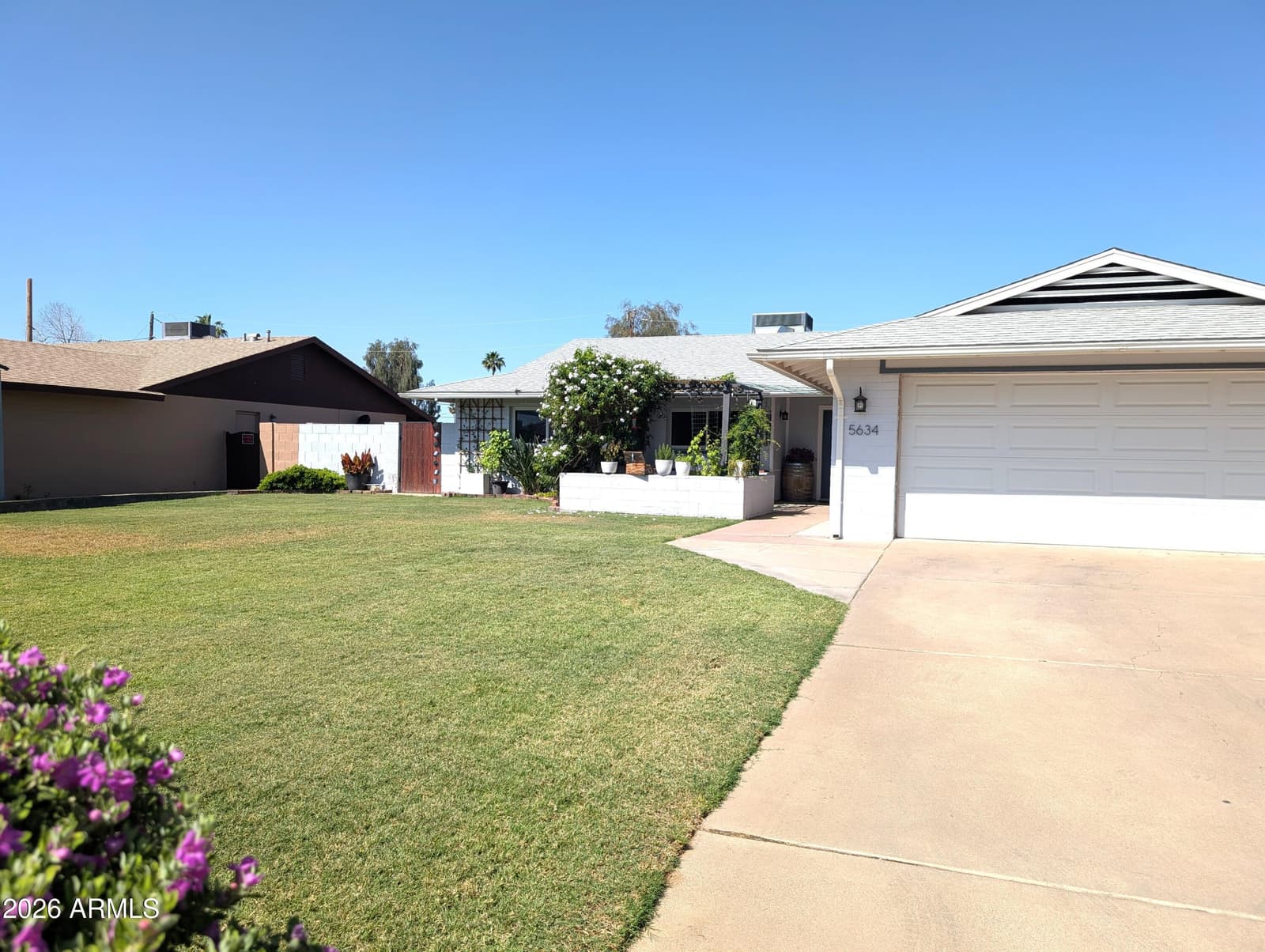 5634 N 39TH Avenue, Phoenix, AZ 85019 — photo 2 of 43