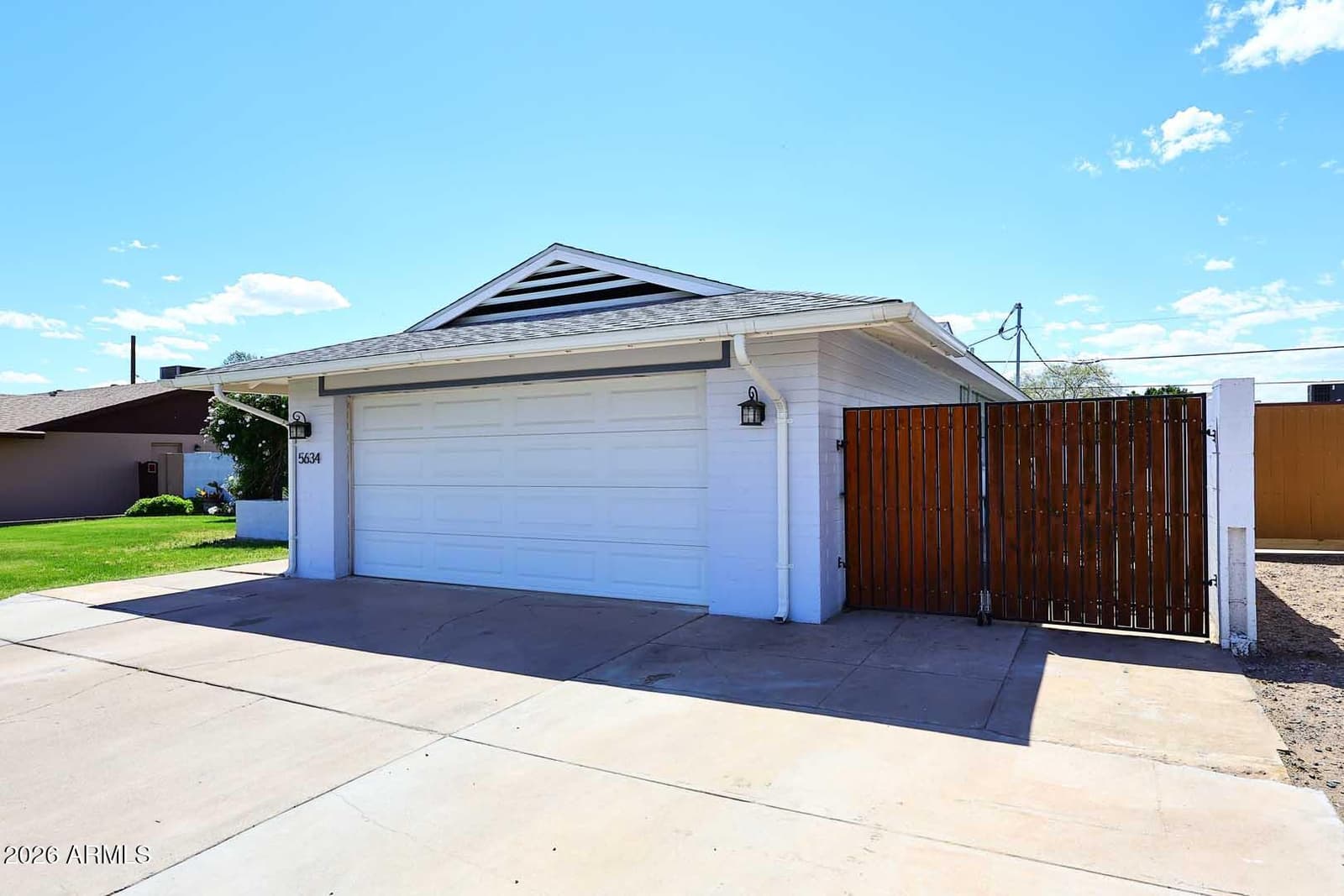5634 N 39TH Avenue, Phoenix, AZ 85019 — photo 3 of 43