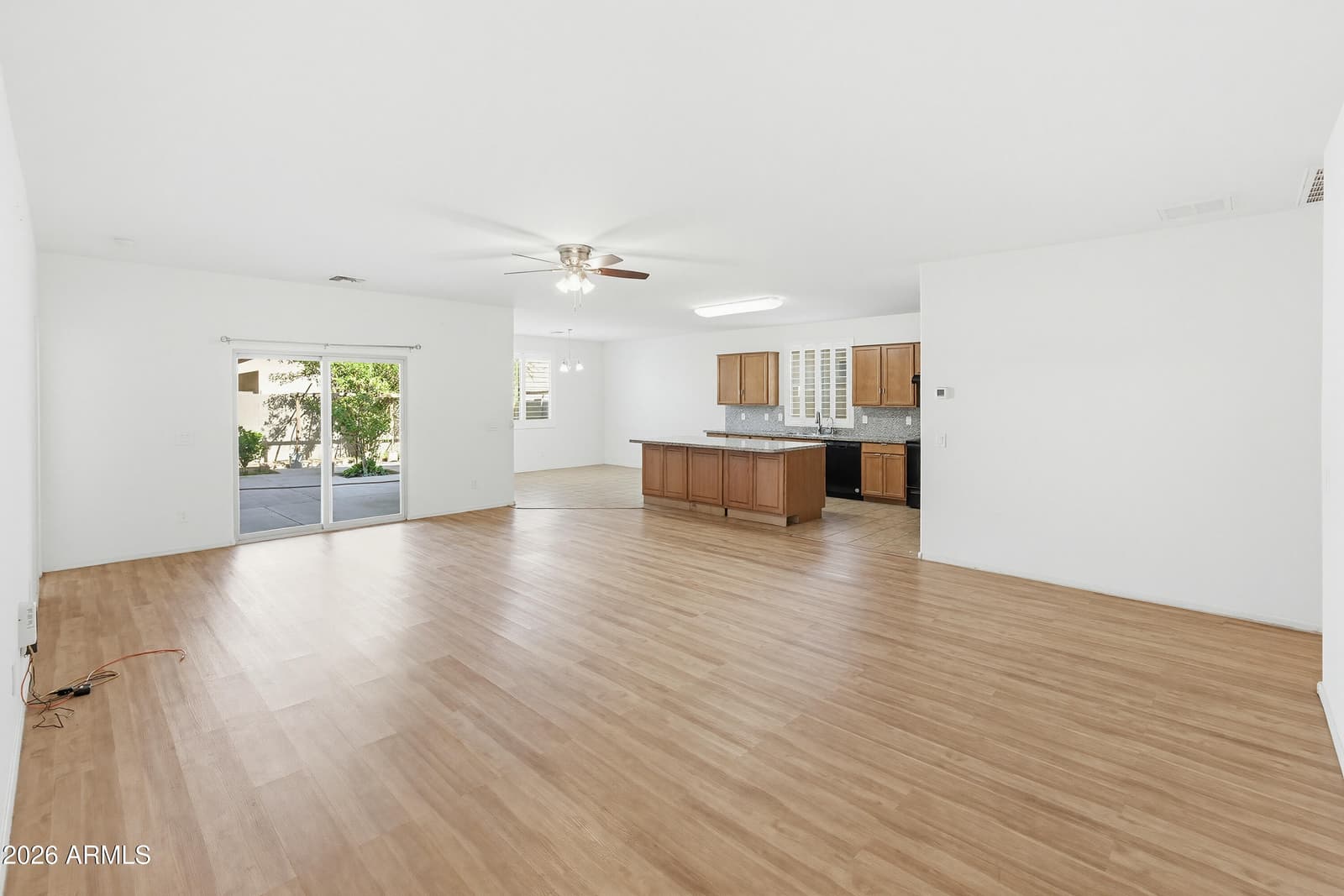 8853 N 69TH Lane, Peoria, AZ 85345 — photo 5 of 41
