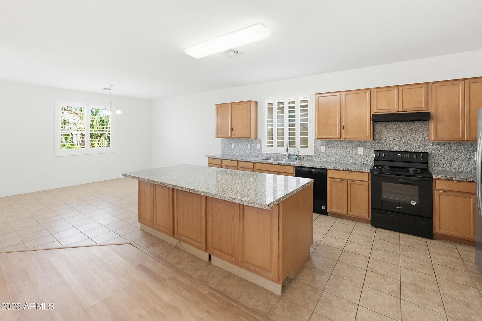 8853 N 69TH Lane, Peoria, AZ 85345 — photo 10 of 41