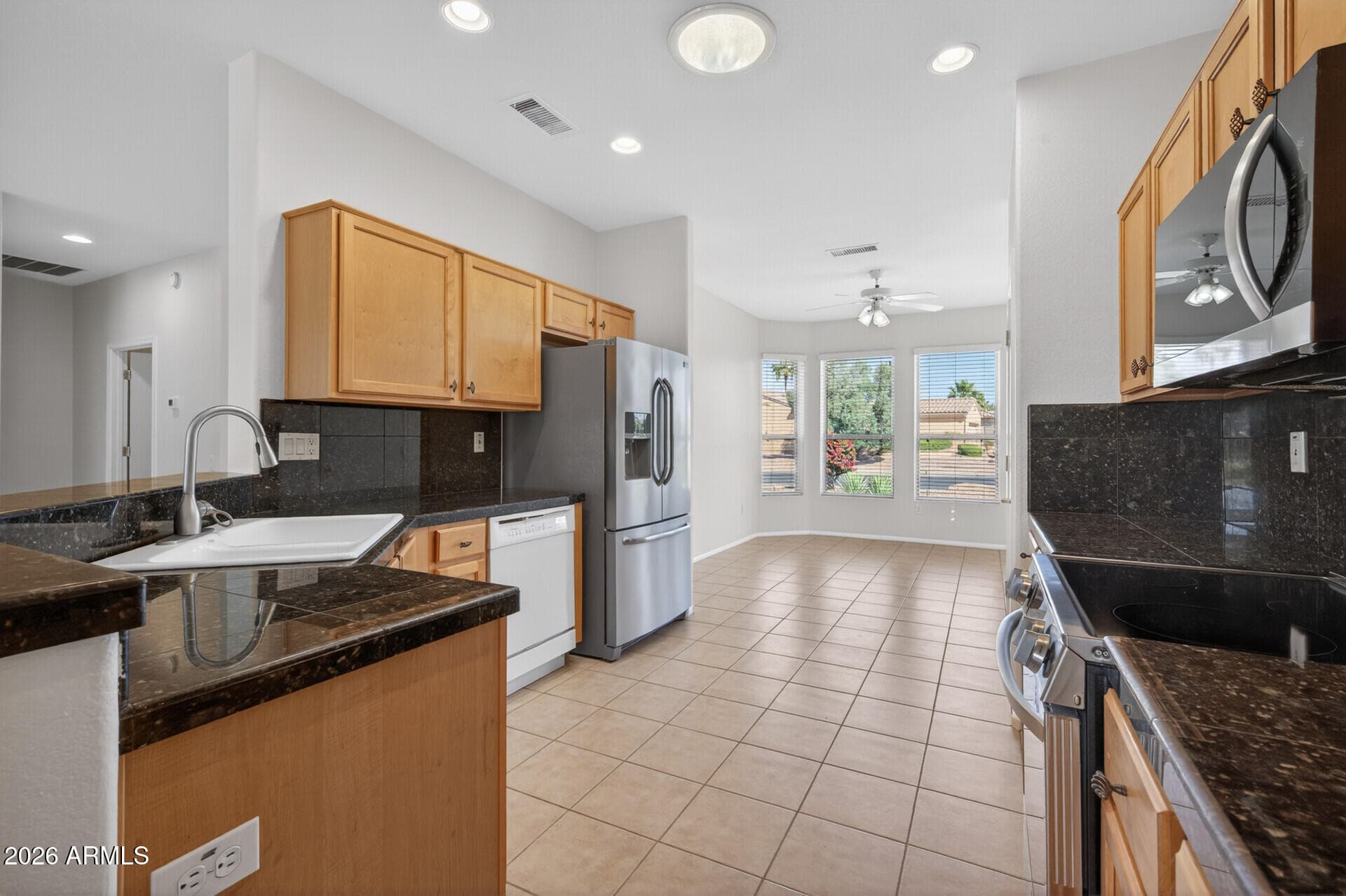 15243 W CAMINO ESTRELLA Drive, Surprise, AZ 85374 — photo 10 of 39