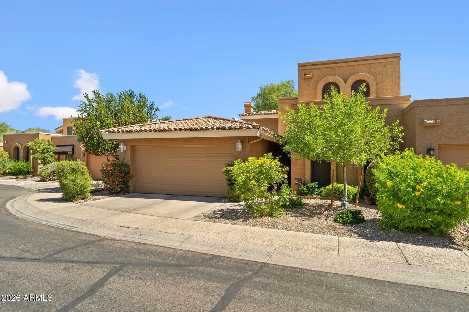 10437 N 9TH Street, Phoenix, AZ 85020 — photo 2 of 25