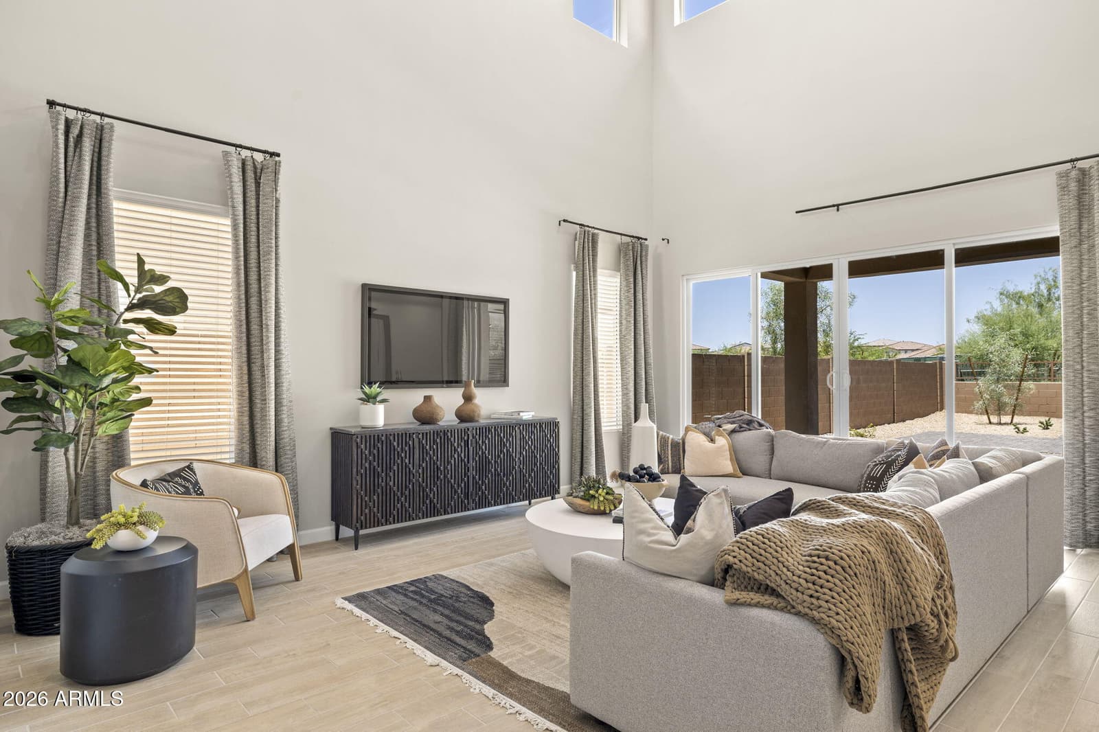 2329 N 29TH Street, Phoenix, AZ 85008 — photo 4 of 26