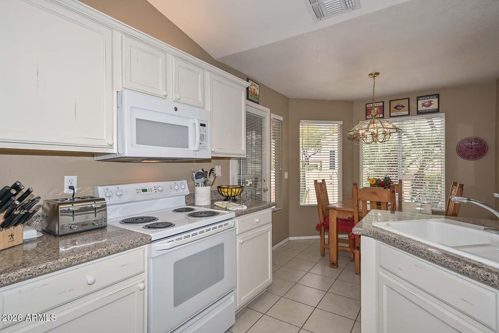 19524 N 83RD Lane, Peoria, AZ 85382 — photo 3 of 37