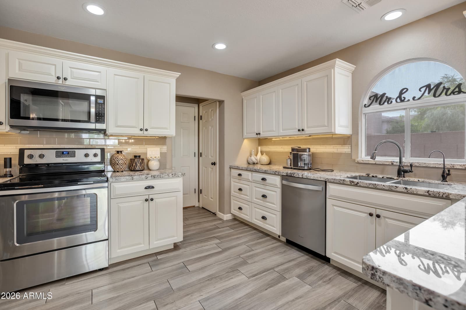 7650 E WILLIAMS Drive 1035, Scottsdale, AZ 85255 — photo 8 of 26
