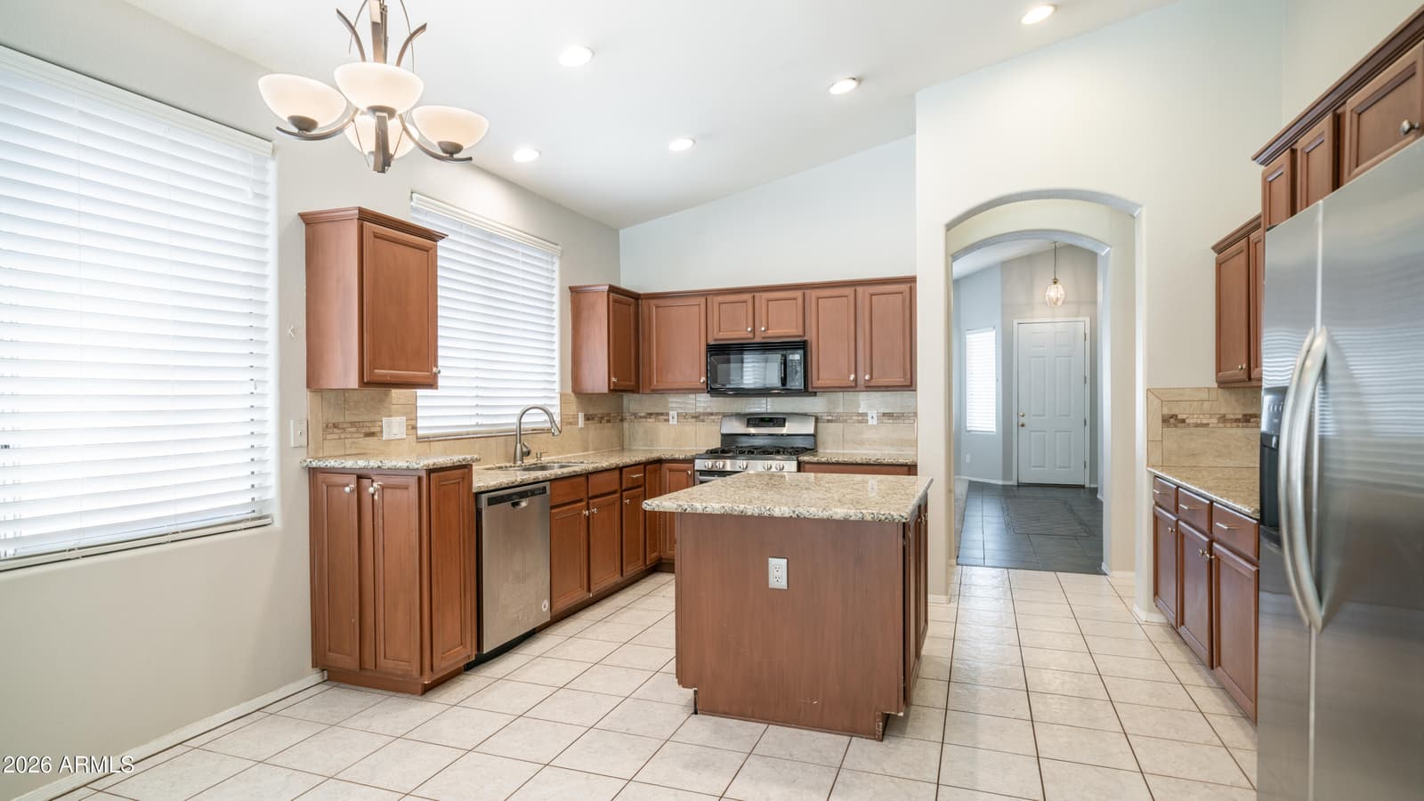 6904 W PONTIAC Drive, Glendale, AZ 85308 — photo 10 of 31