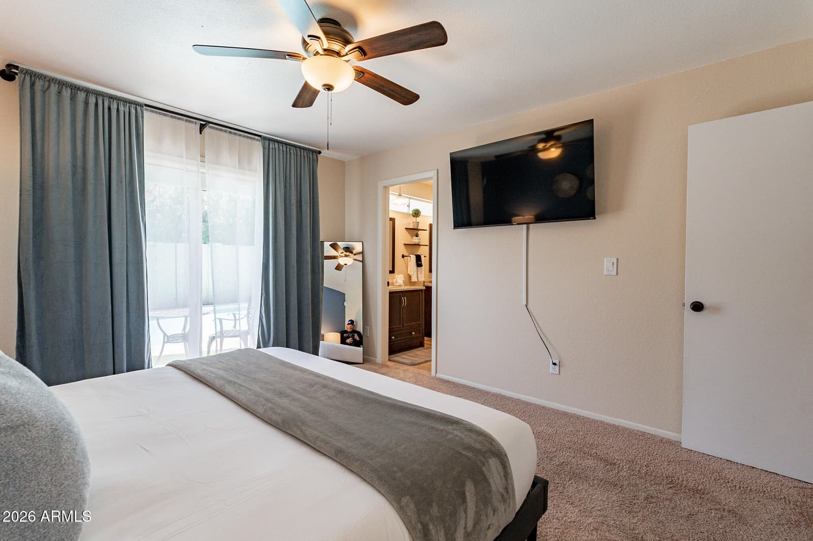 3911 W DESERT COVE Avenue, Phoenix, AZ 85029 — photo 13 of 19