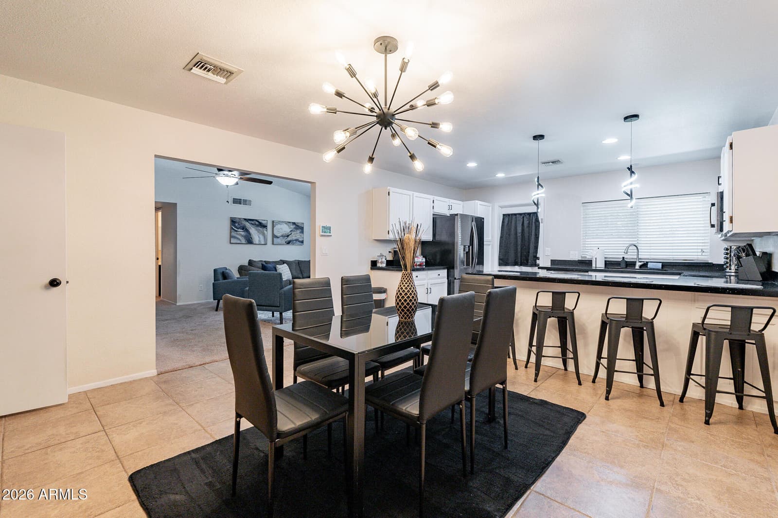 3911 W DESERT COVE Avenue, Phoenix, AZ 85029 — photo 8 of 19