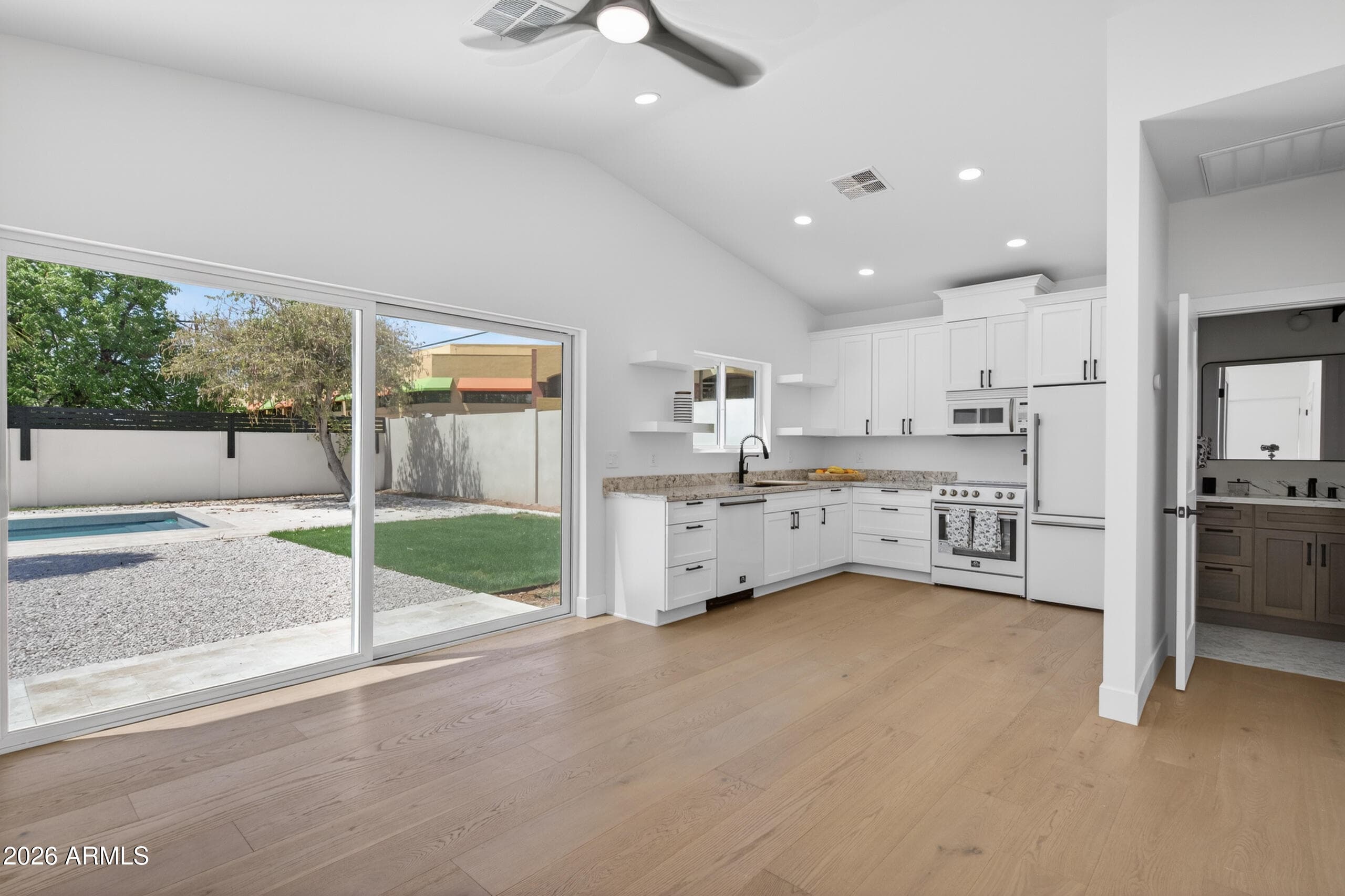 4048 E EDGEMONT Avenue, Phoenix, AZ 85008 — photo 72 of 86