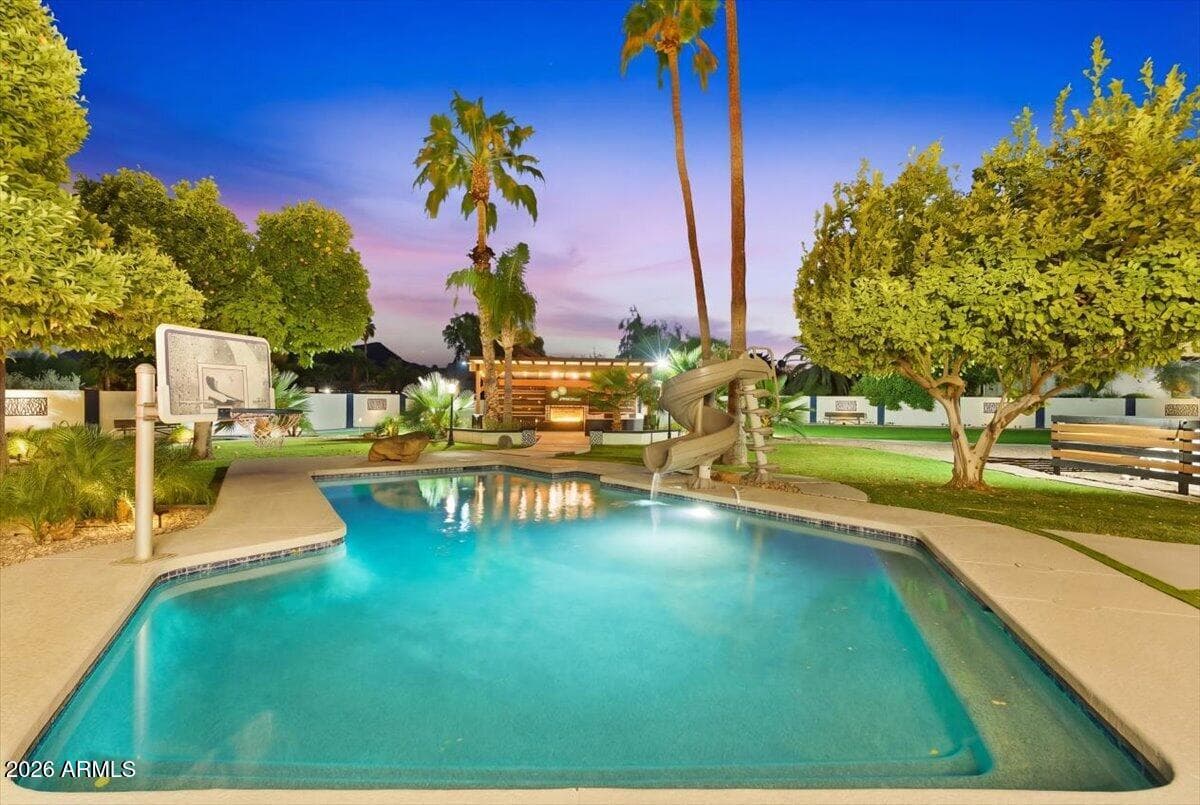 9026 N 67TH Street, Paradise Valley, AZ 85253 — photo 12 of 64