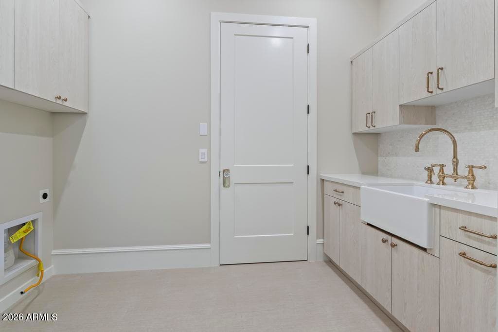 8511 S 9TH Drive 15, Phoenix, AZ 85041 — photo 34 of 55