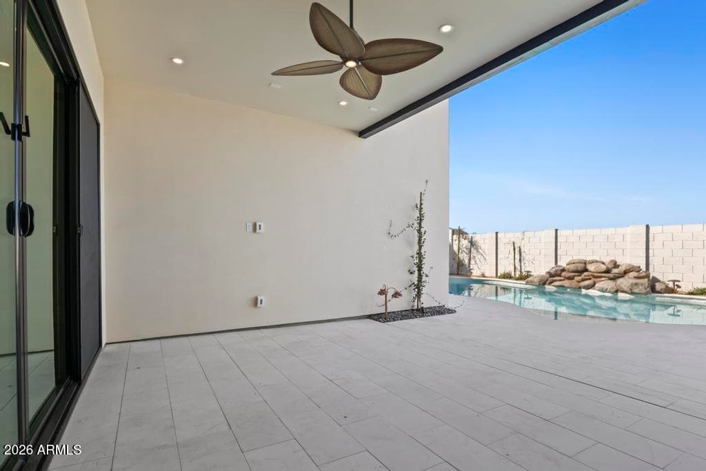 8511 S 9TH Drive 15, Phoenix, AZ 85041 — photo 43 of 55