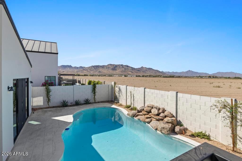 8511 S 9TH Drive 15, Phoenix, AZ 85041 — photo 47 of 55