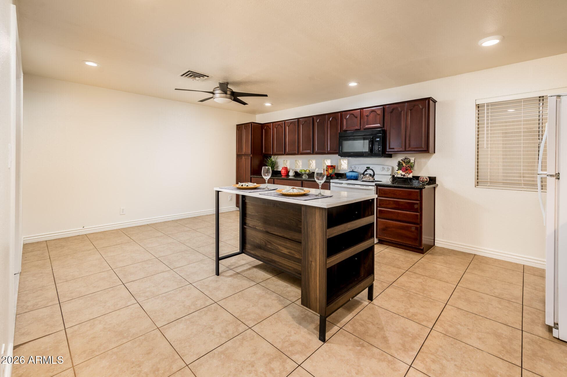 8407 E Crestwood Way, Scottsdale, AZ 85250 — photo 12 of 46