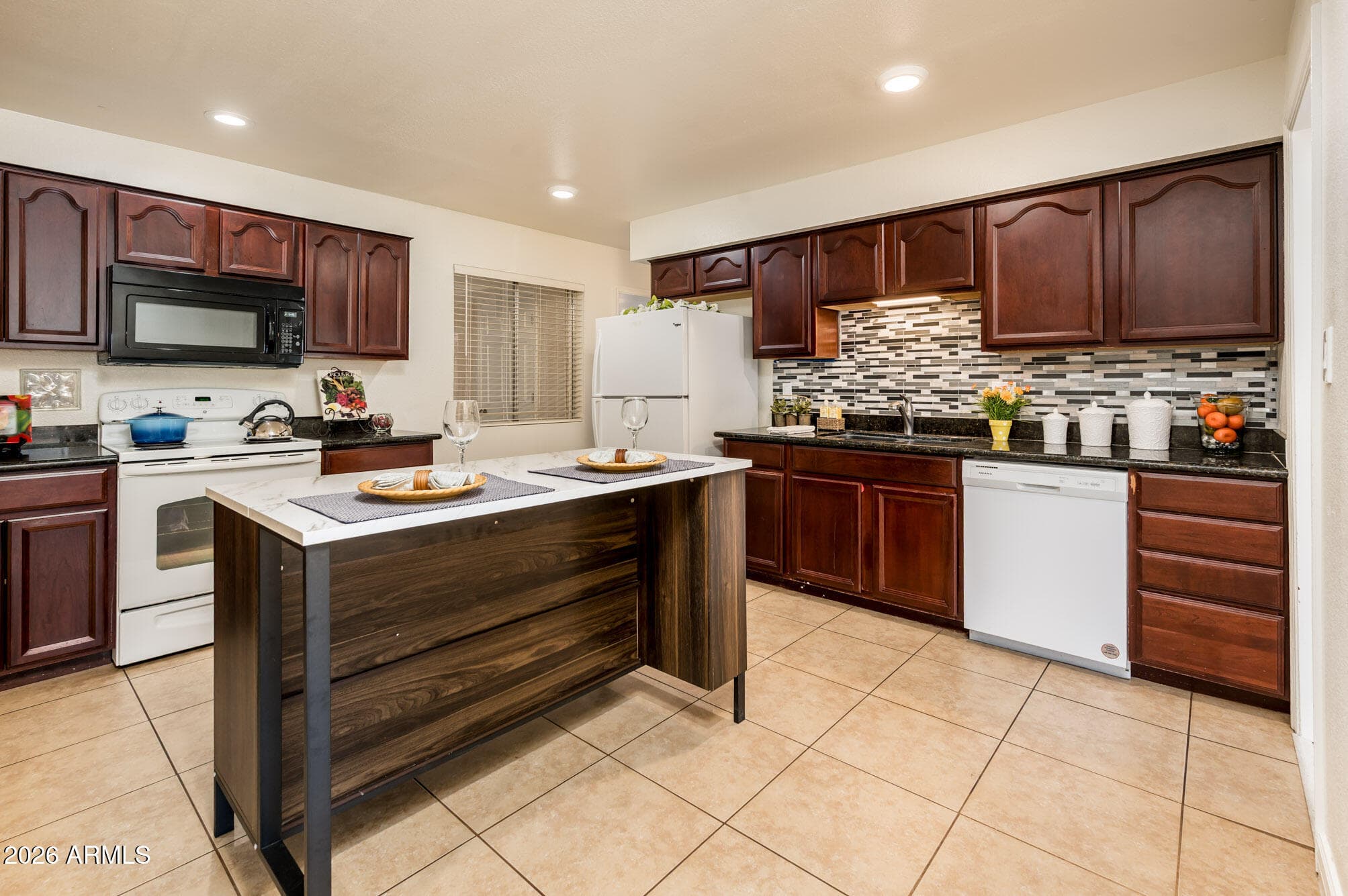 8407 E Crestwood Way, Scottsdale, AZ 85250 — photo 14 of 46