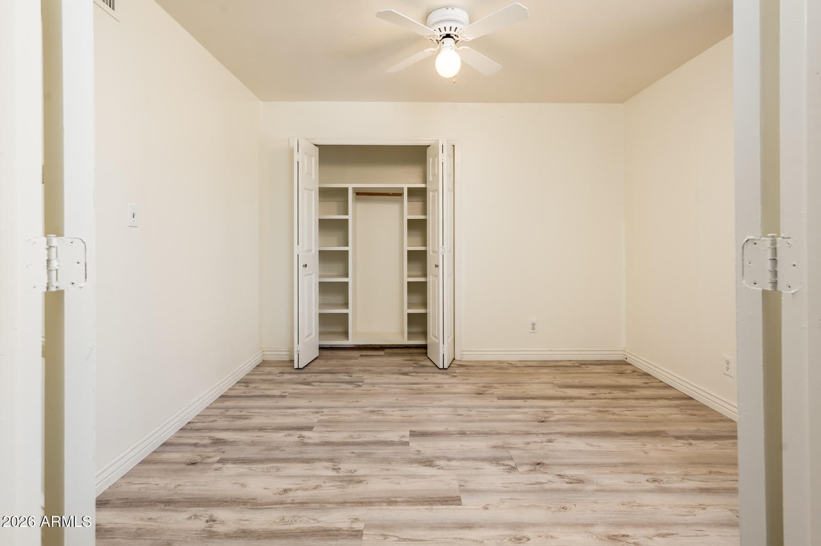 8407 E Crestwood Way, Scottsdale, AZ 85250 — photo 17 of 46