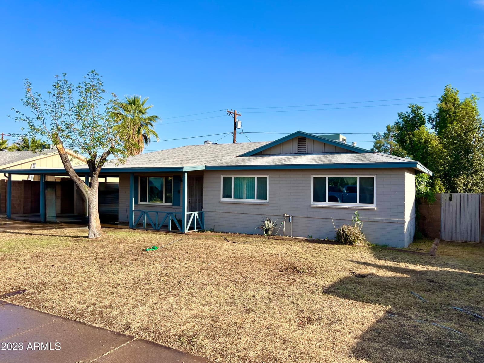 2439 W FREEWAY Lane, Phoenix, AZ 85021 — photo 3 of 28