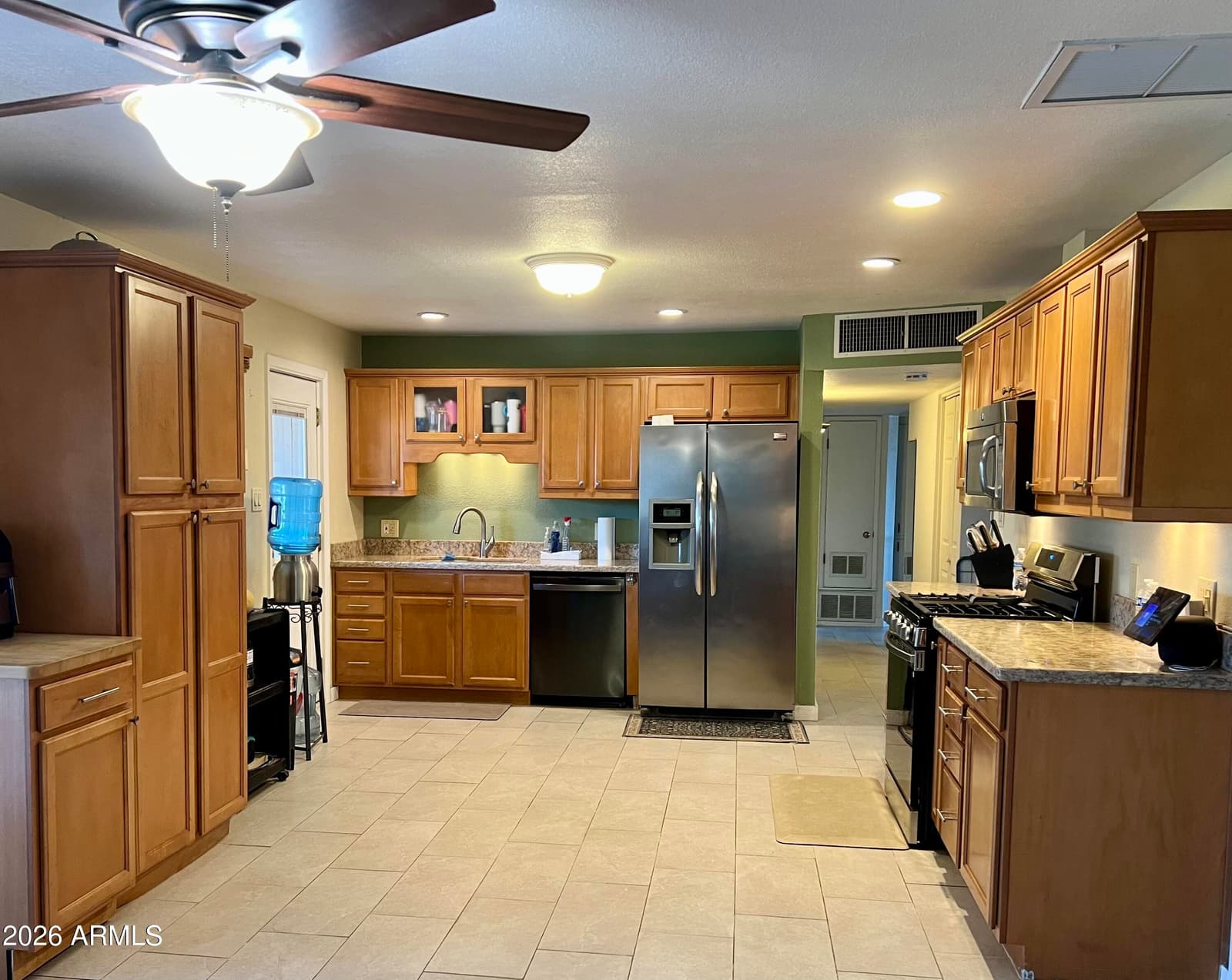 2439 W FREEWAY Lane, Phoenix, AZ 85021 — photo 11 of 28