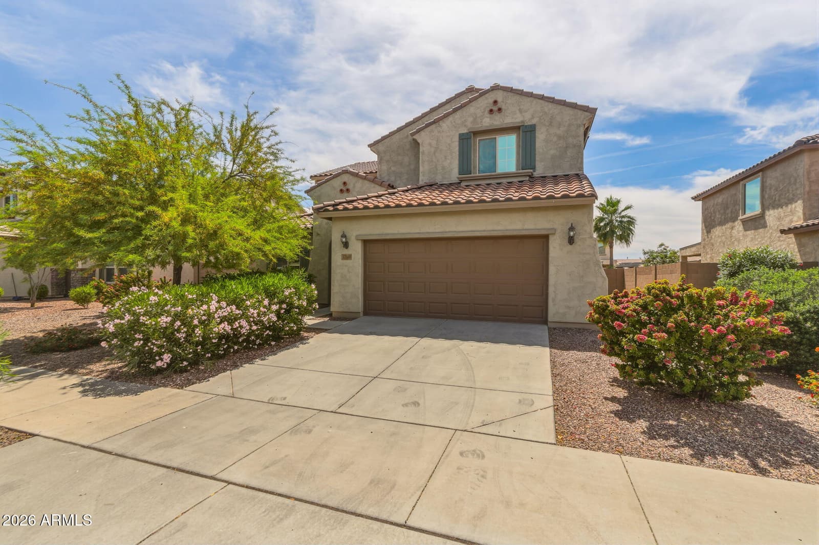 17543 W BUCKHORN Trail, Surprise, AZ 85387 — photo 4 of 101