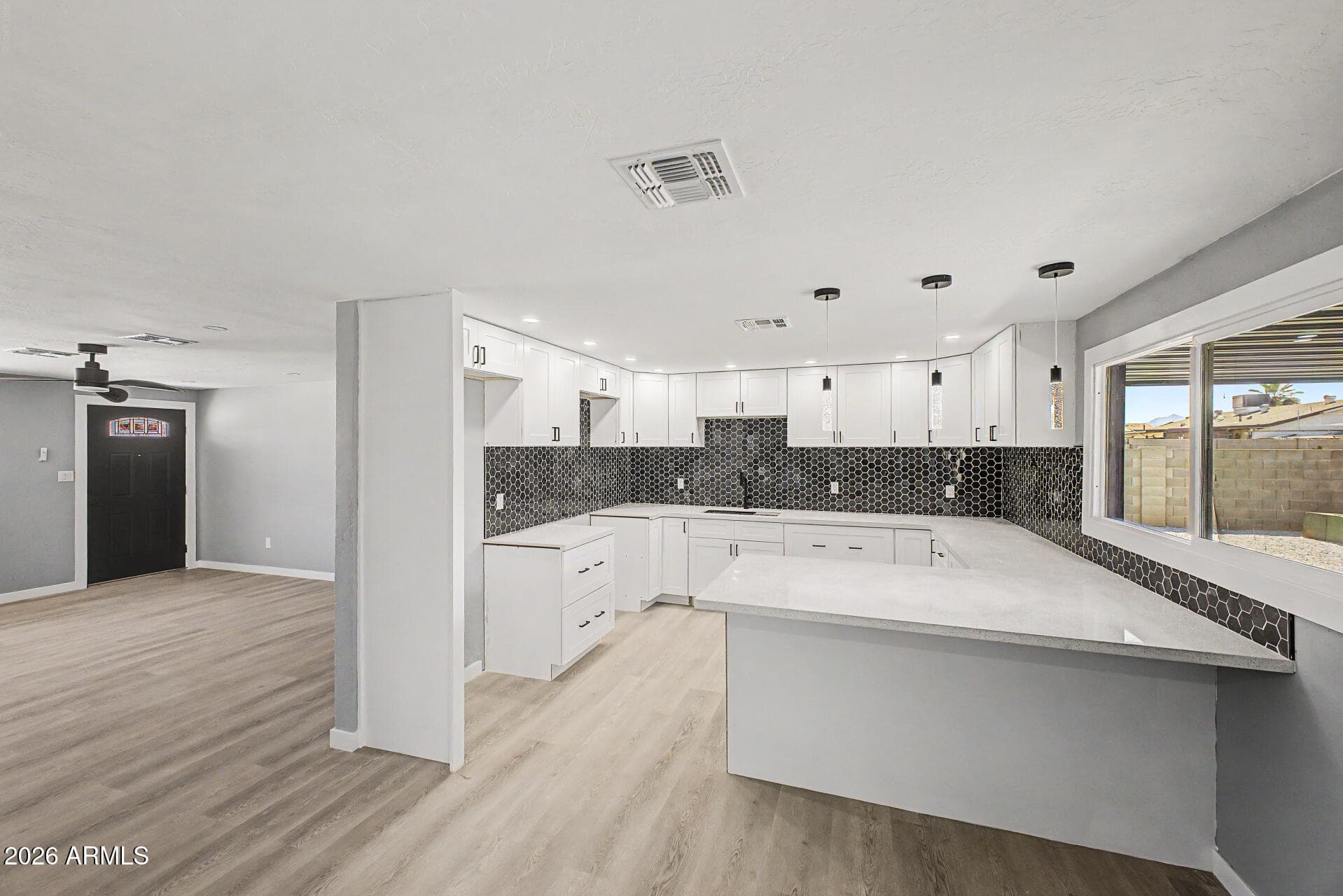 1632 N 55TH Drive, Phoenix, AZ 85035 — photo 14 of 36
