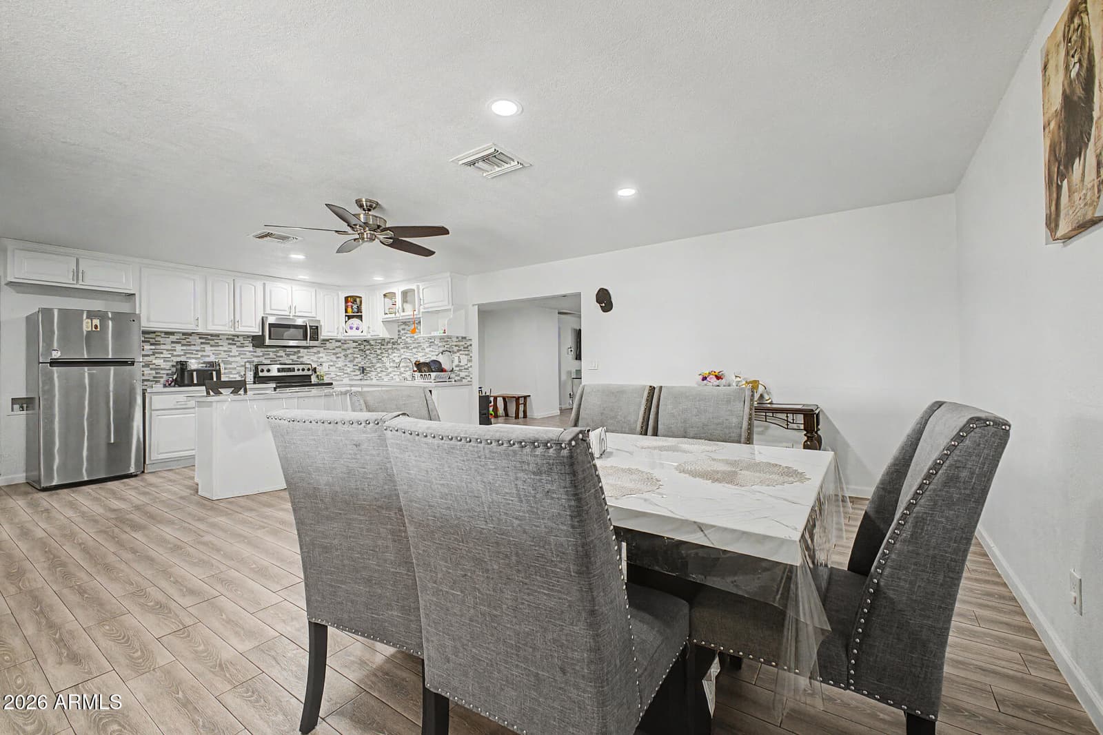 649 N 69TH Avenue, Phoenix, AZ 85043 — photo 12 of 39