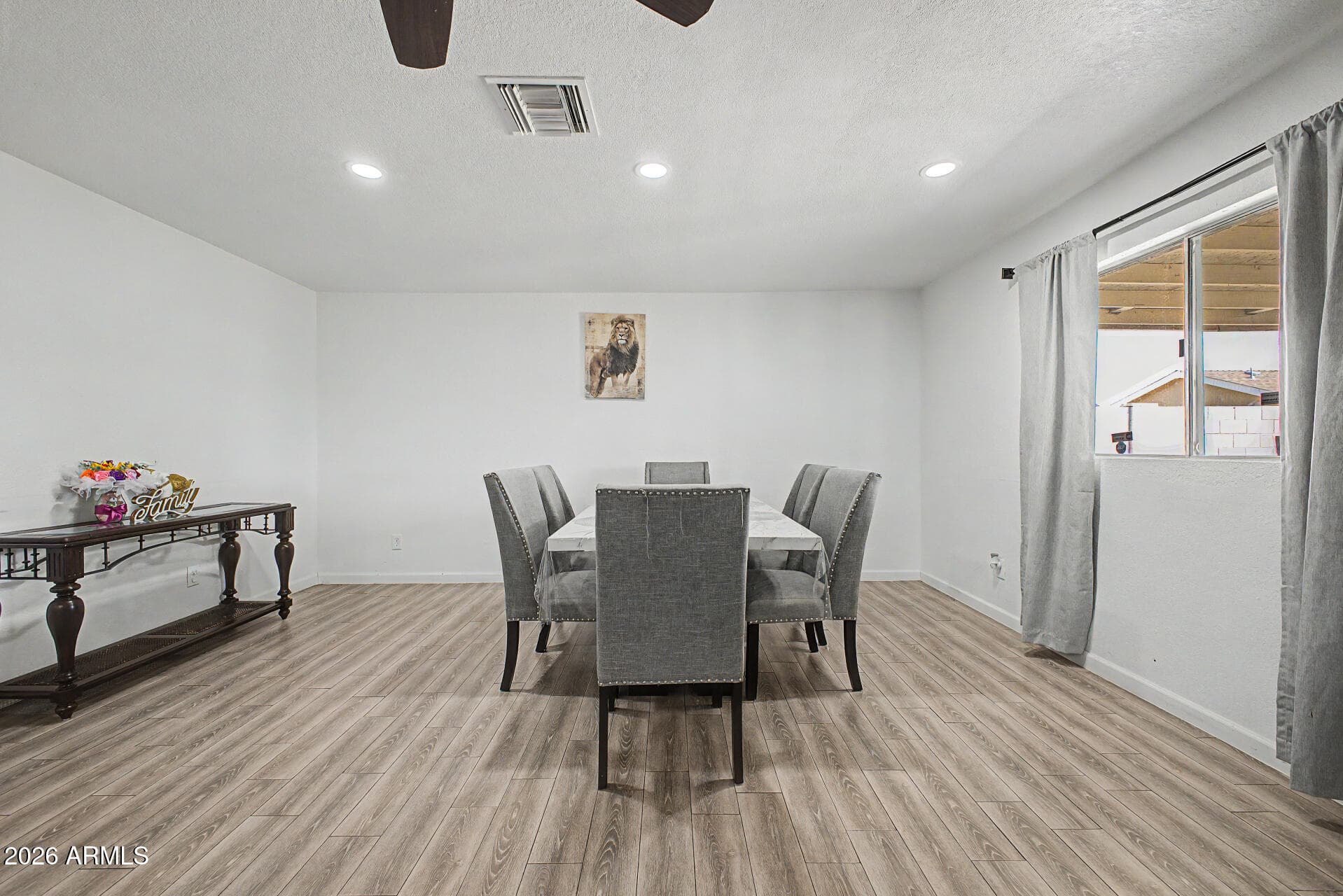 649 N 69TH Avenue, Phoenix, AZ 85043 — photo 13 of 39
