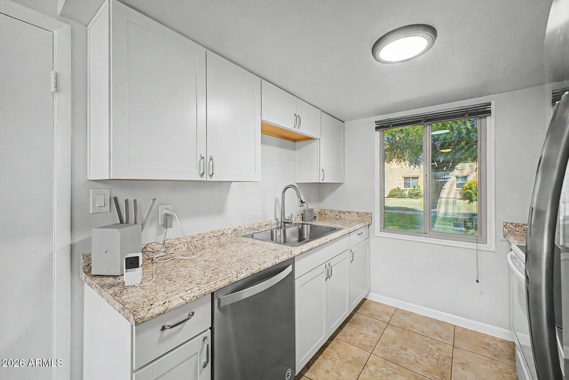 948 S ALMA SCHOOL Road 79, Mesa, AZ 85210 — photo 12 of 32
